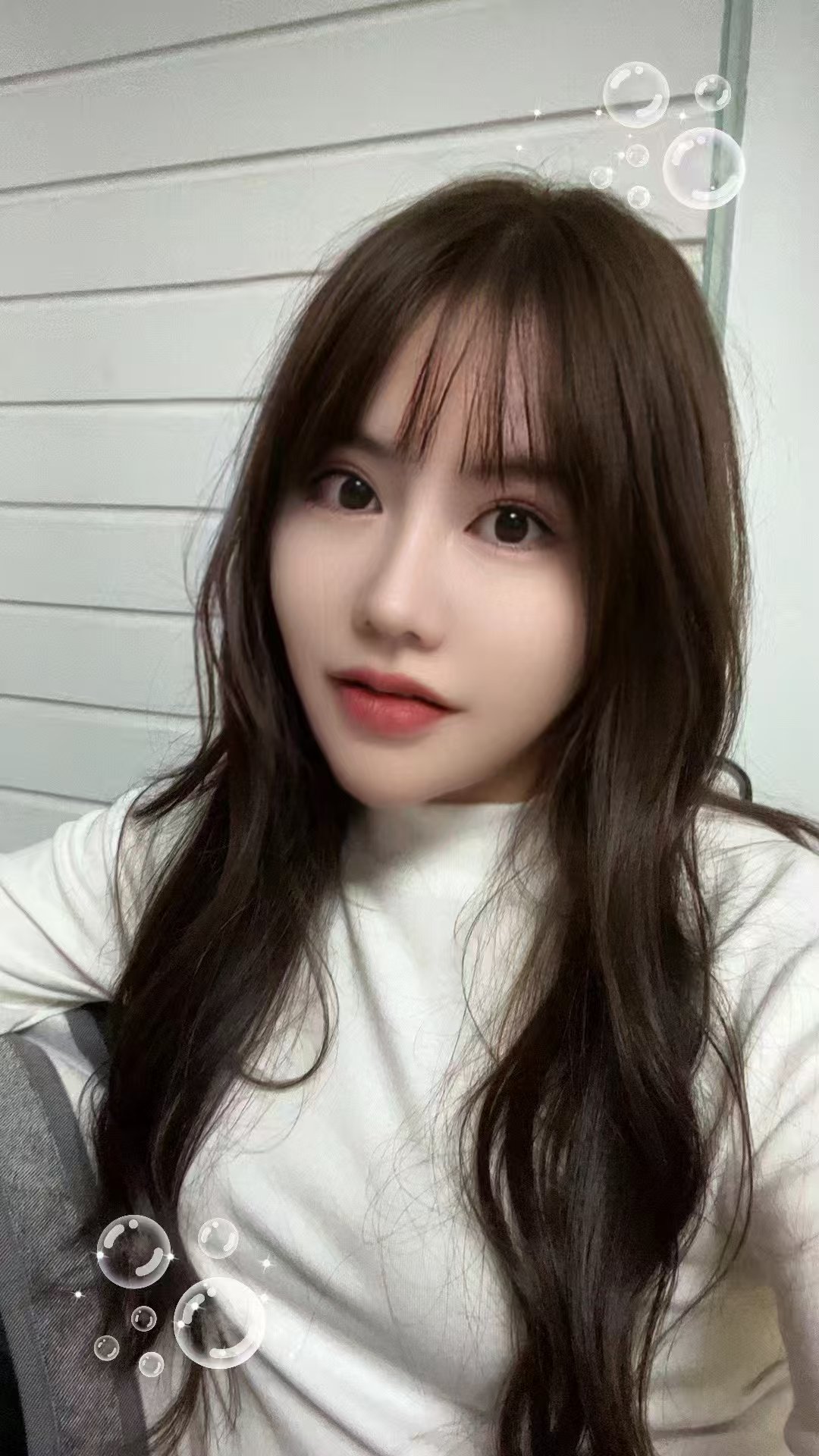 白嫩肉感辣妹小可爱