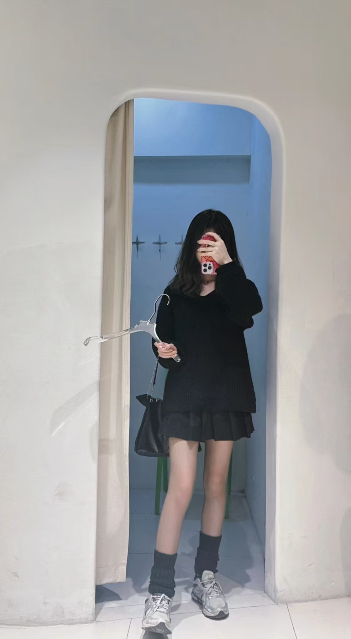 江岸粉嫩小甜妹暖暖