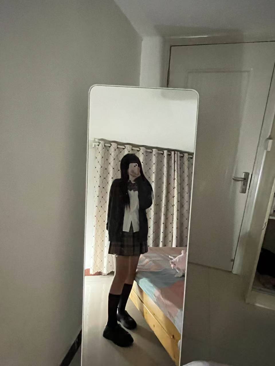 西青年轻小妹纸