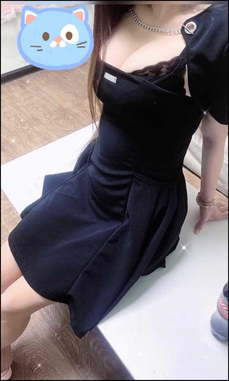 温婉大胸小姐姐