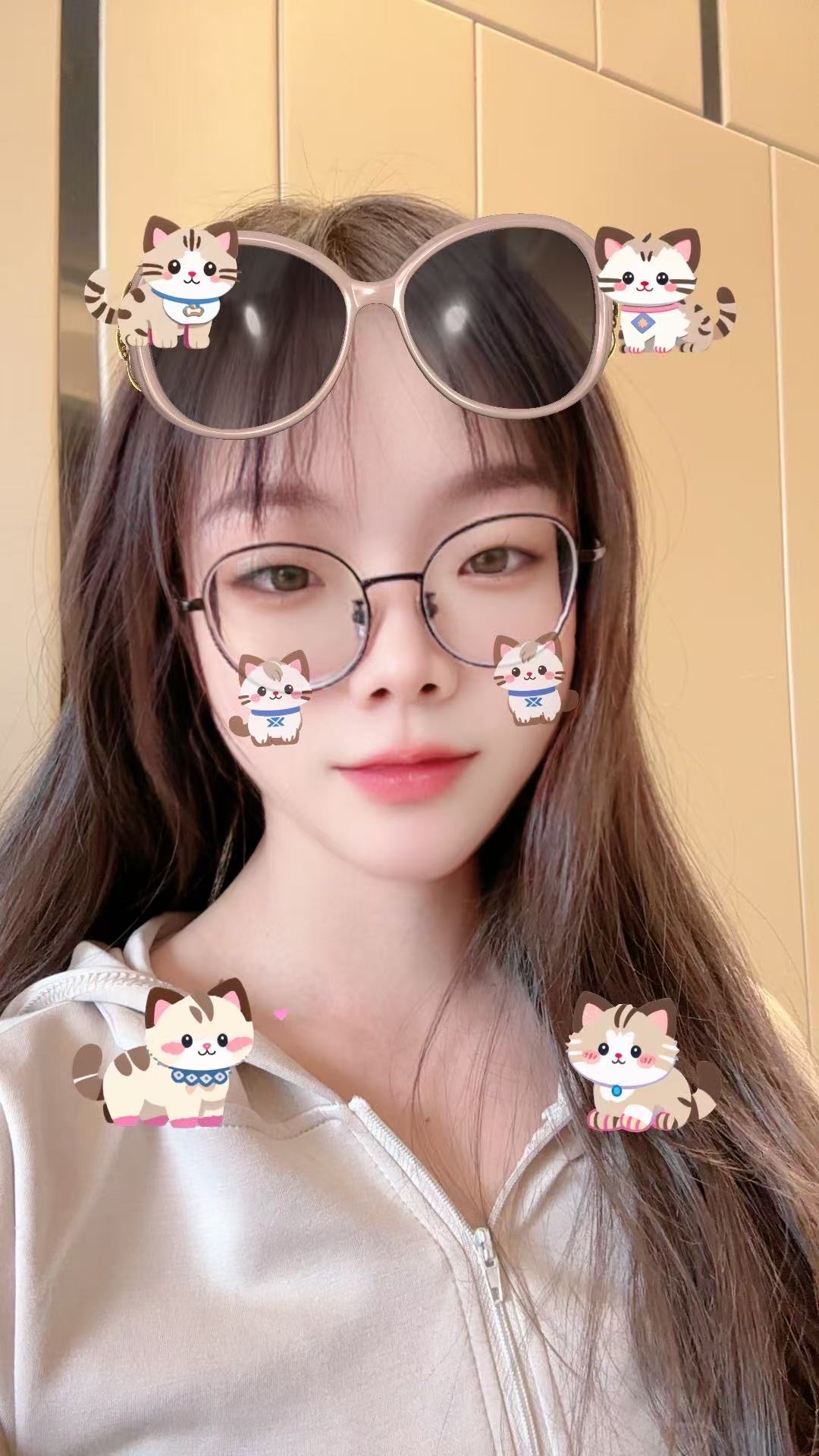 龙岗白嫩甜妹