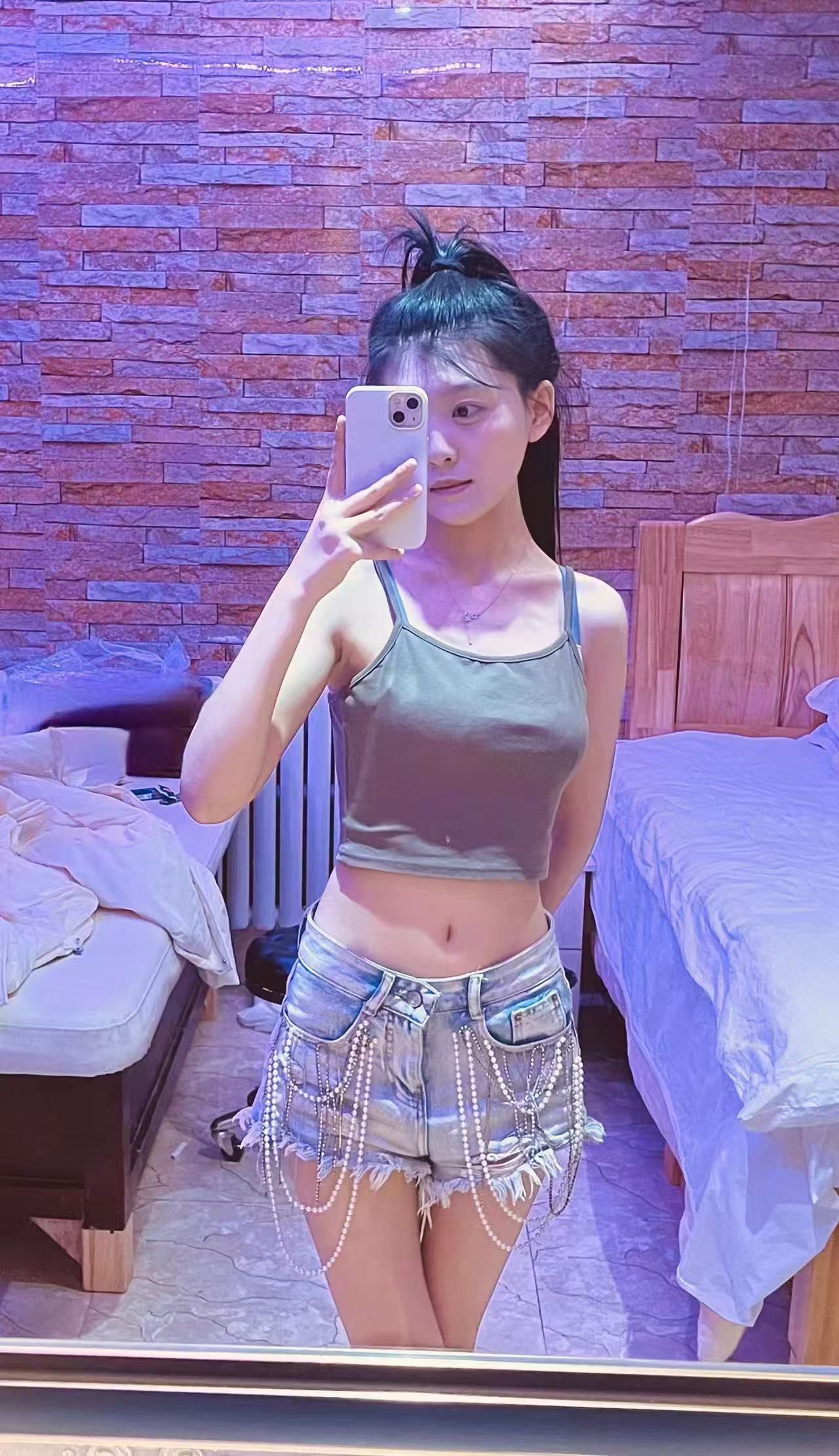 清新白嫩萌妹甜柚