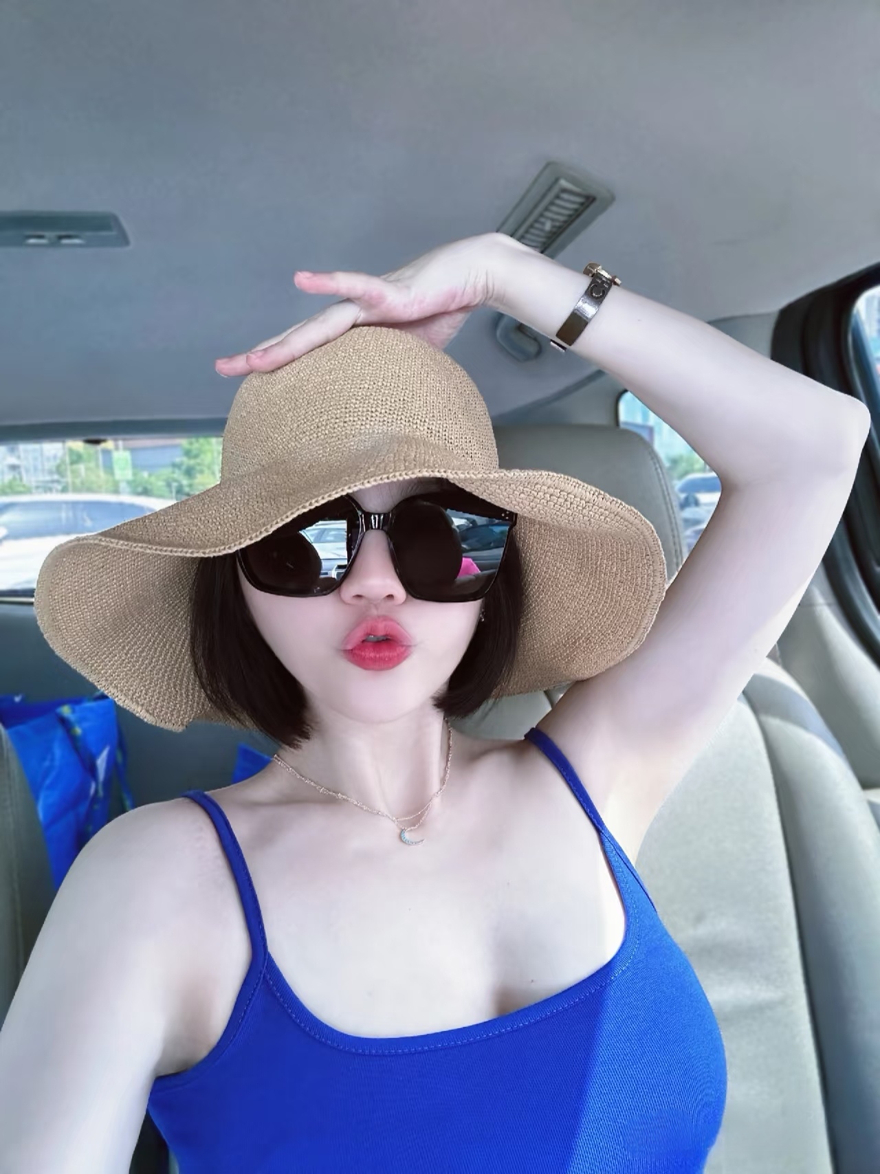 漂亮巨乳妹妹