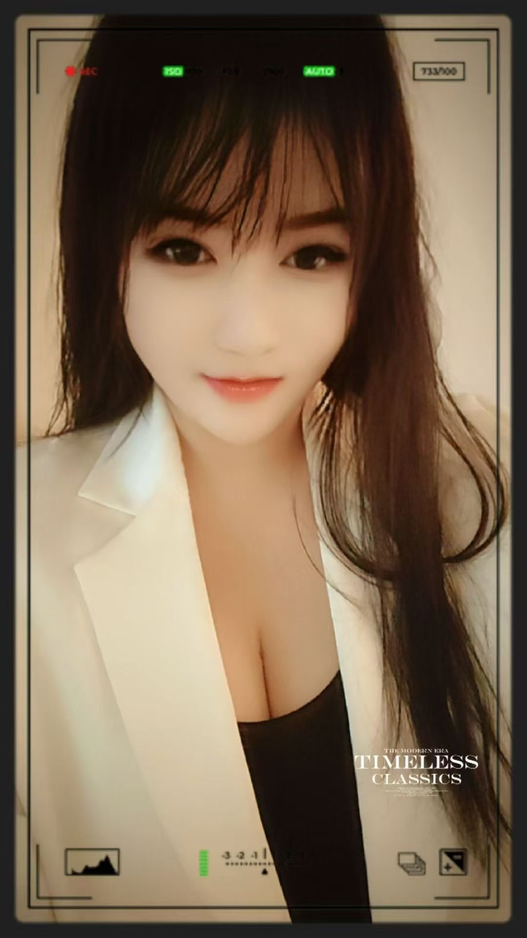 前凸后翘大波软胸兼职小芳