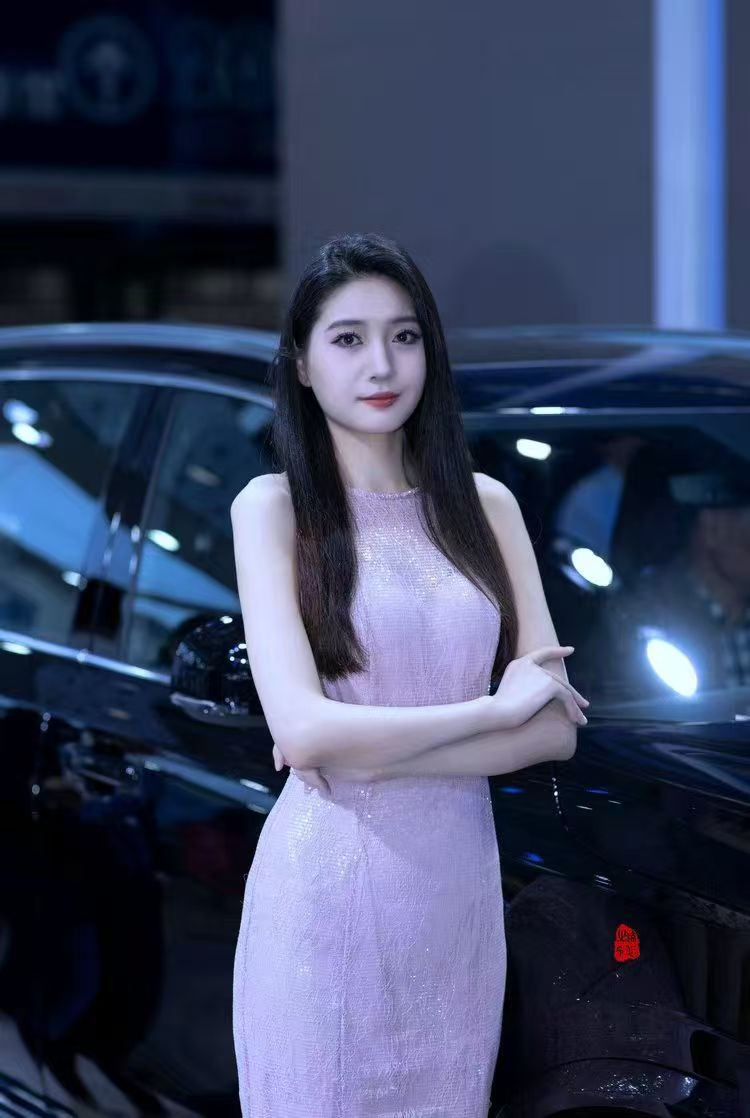 热辣小姐姐带刺的玫瑰