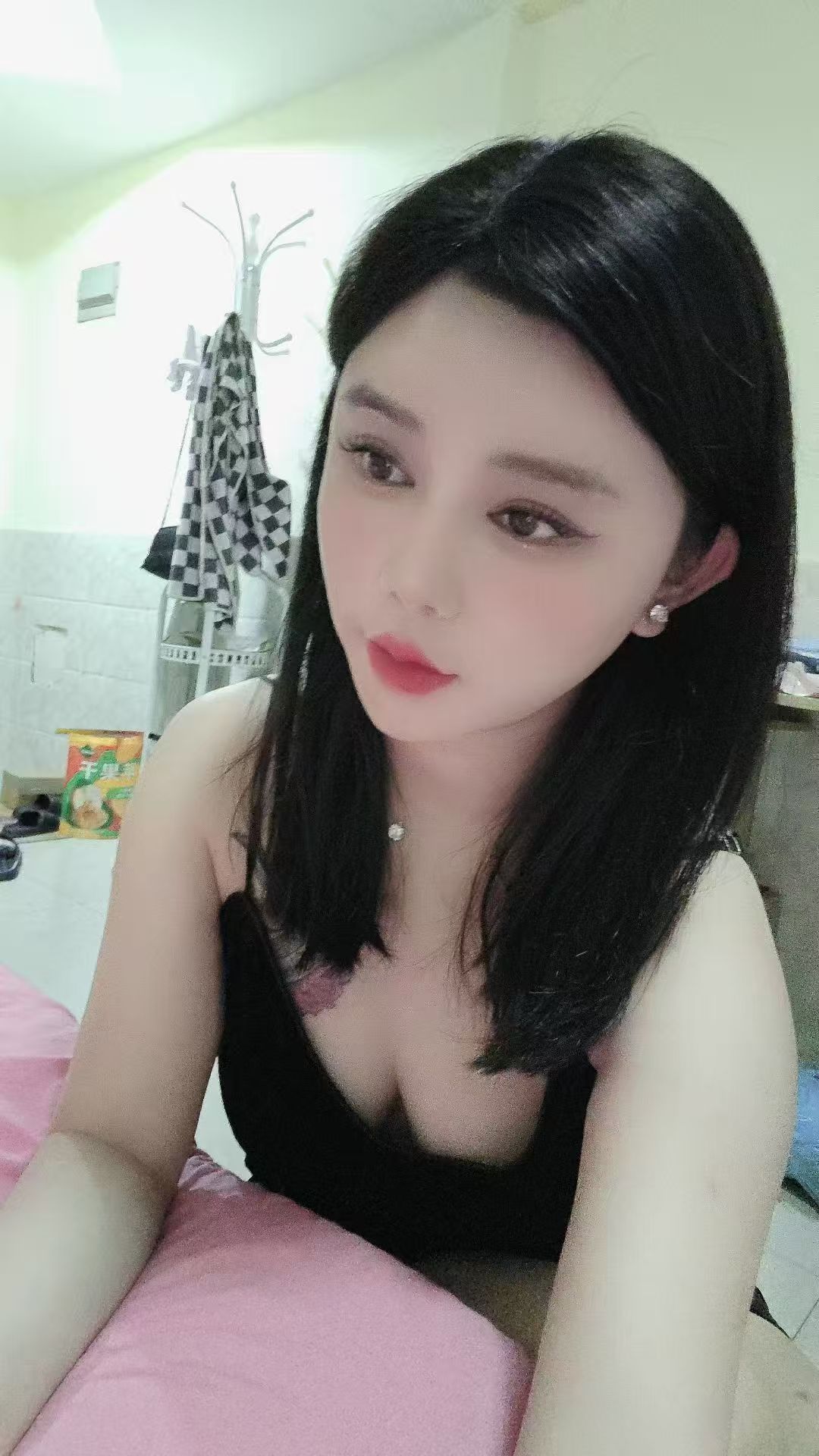 热辣身材御姐桃桃