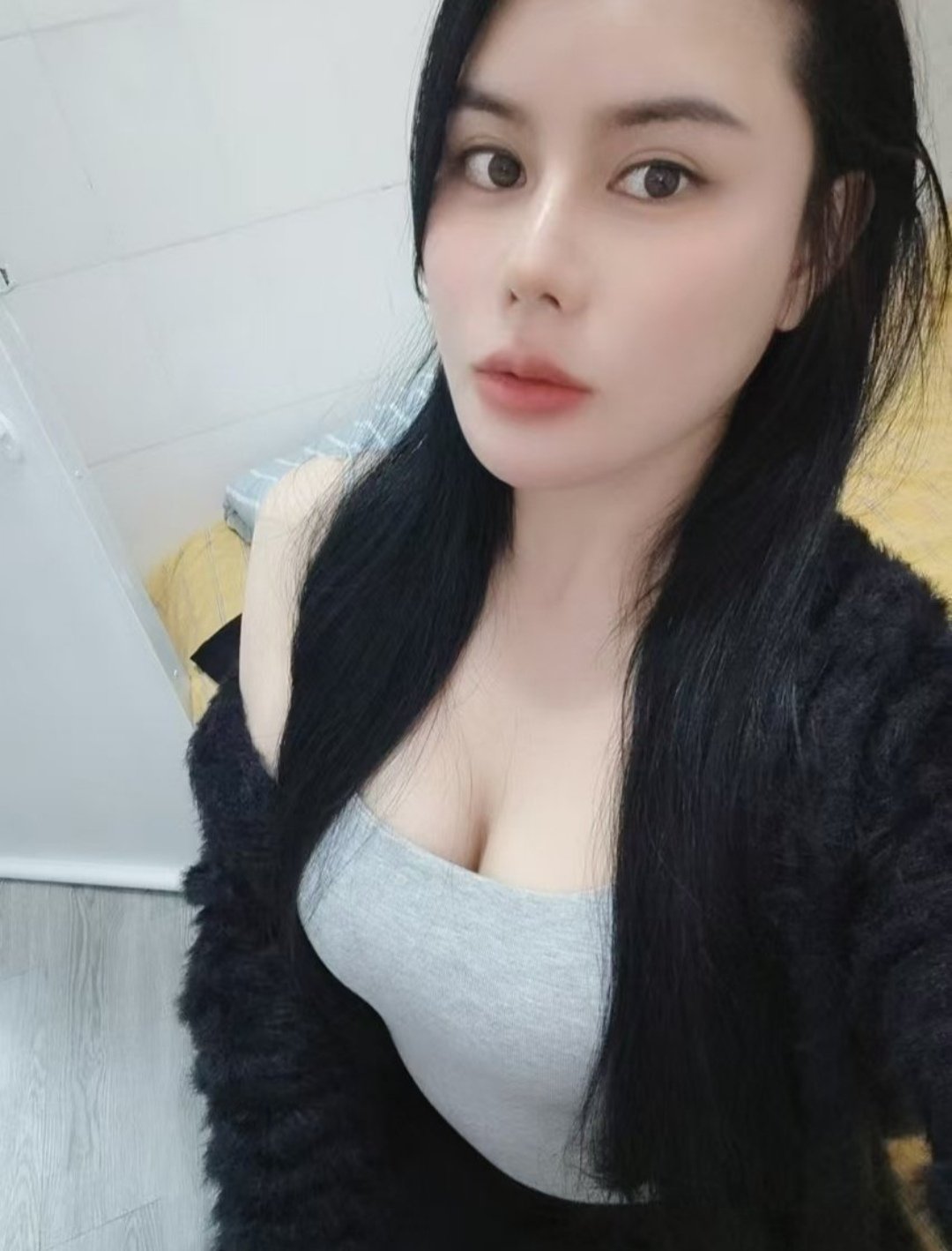 热辣尤物阿狄丽娜