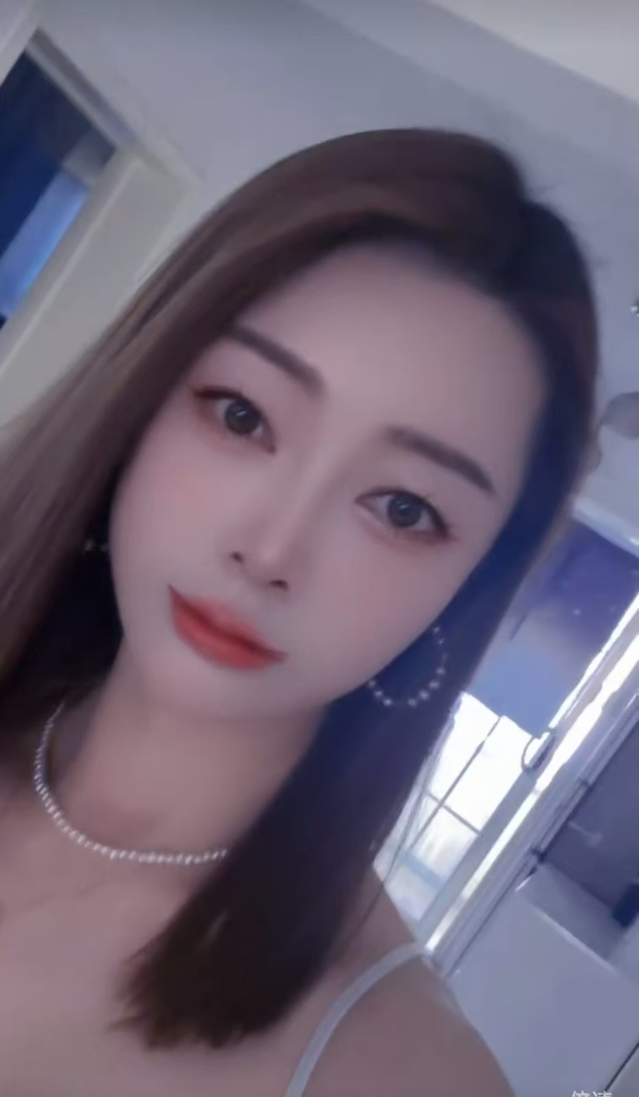 沙区美御姐笑安然