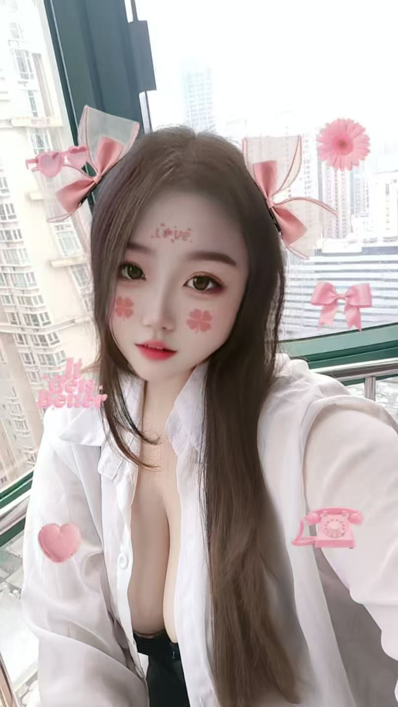 丰满情趣小姐姐樱桃