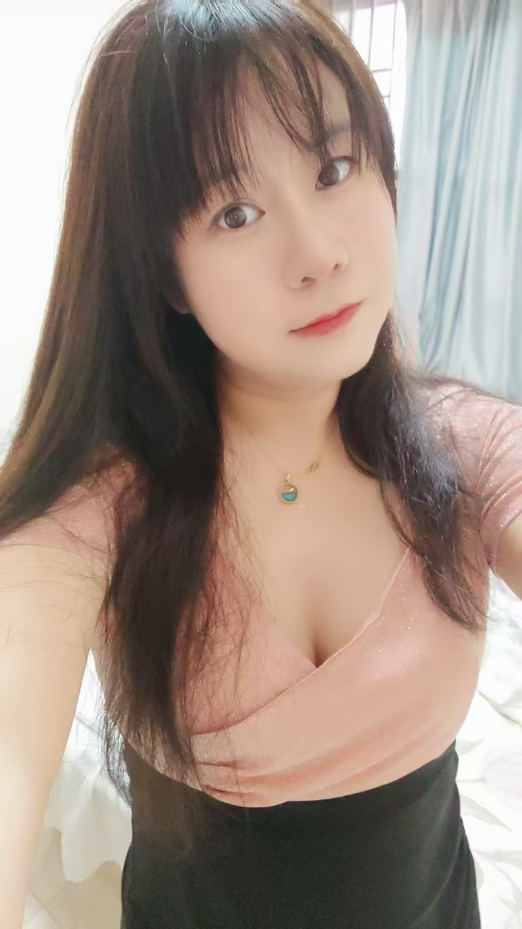 花都丰满性感御姐