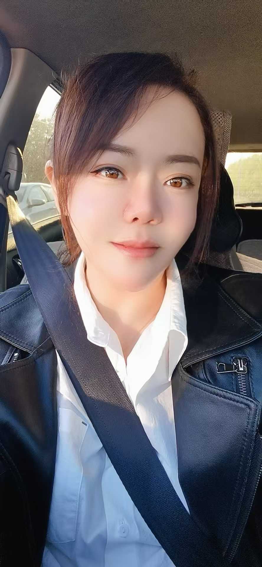 兼职热辣御姐火舞