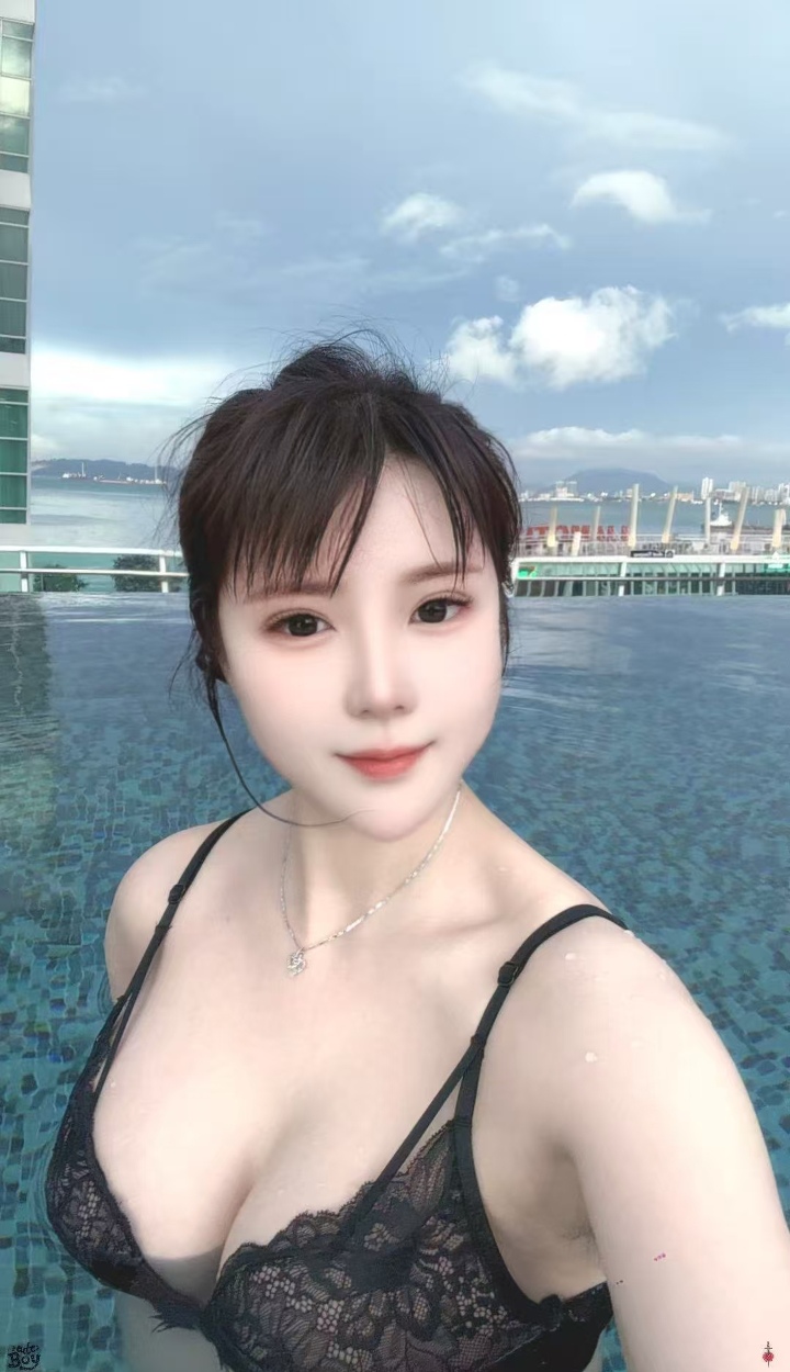 宝山大白奶御姐静静