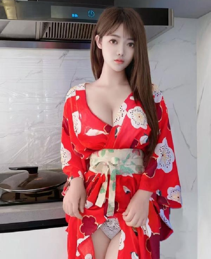 庐阳白嫩丰满美妞知夏
