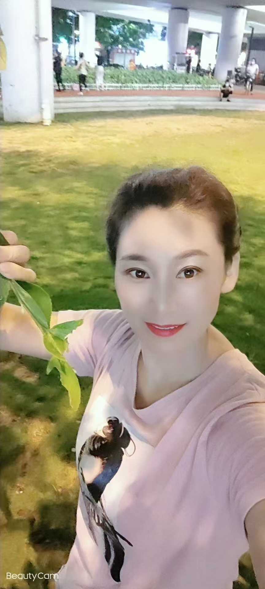 大波少妇体贴入微