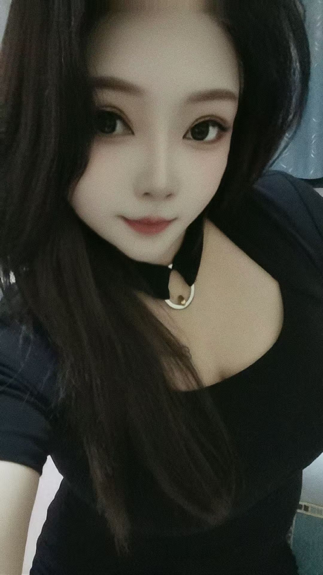 居家个人美艳人妻