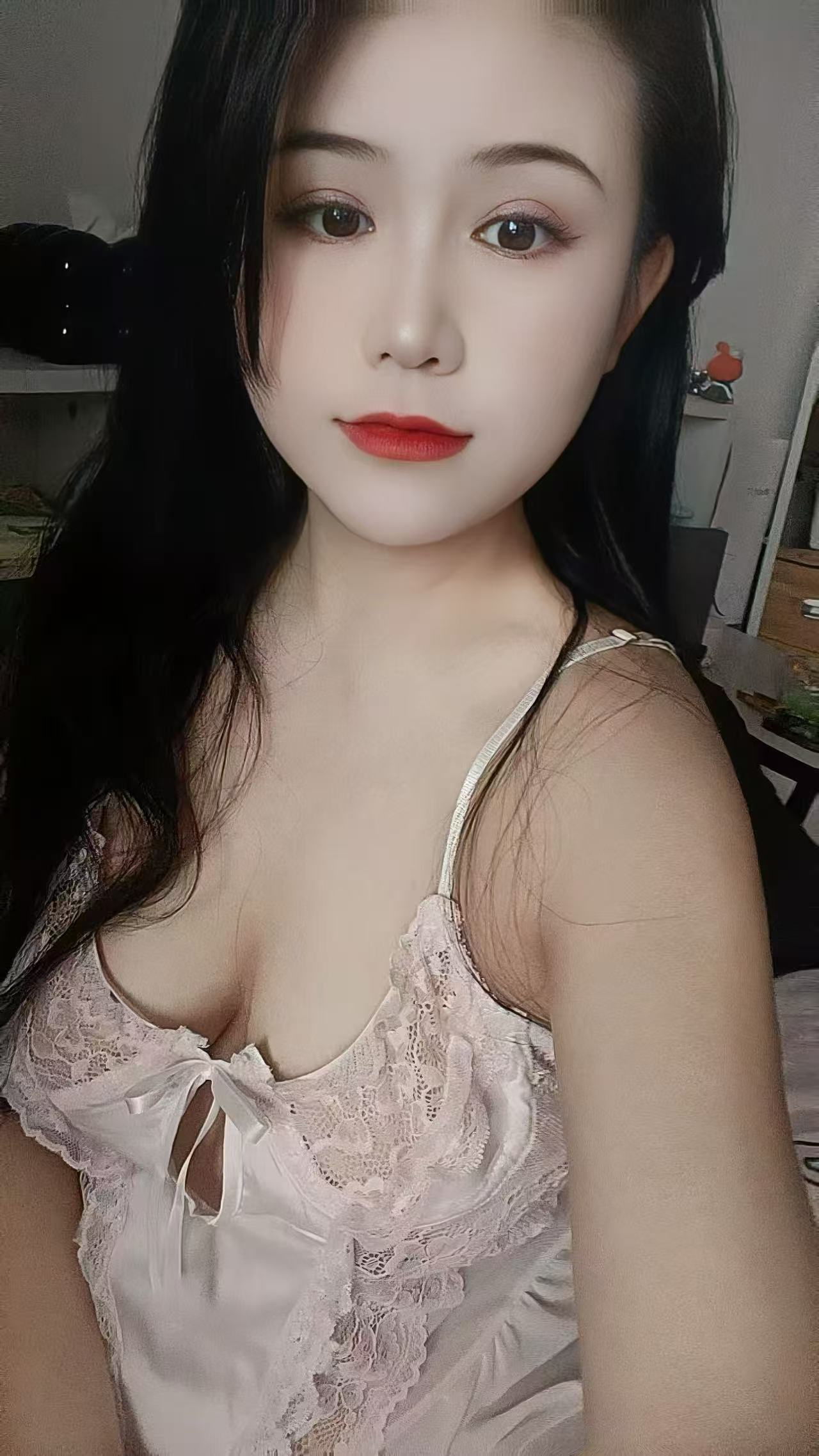 温柔小女友菲