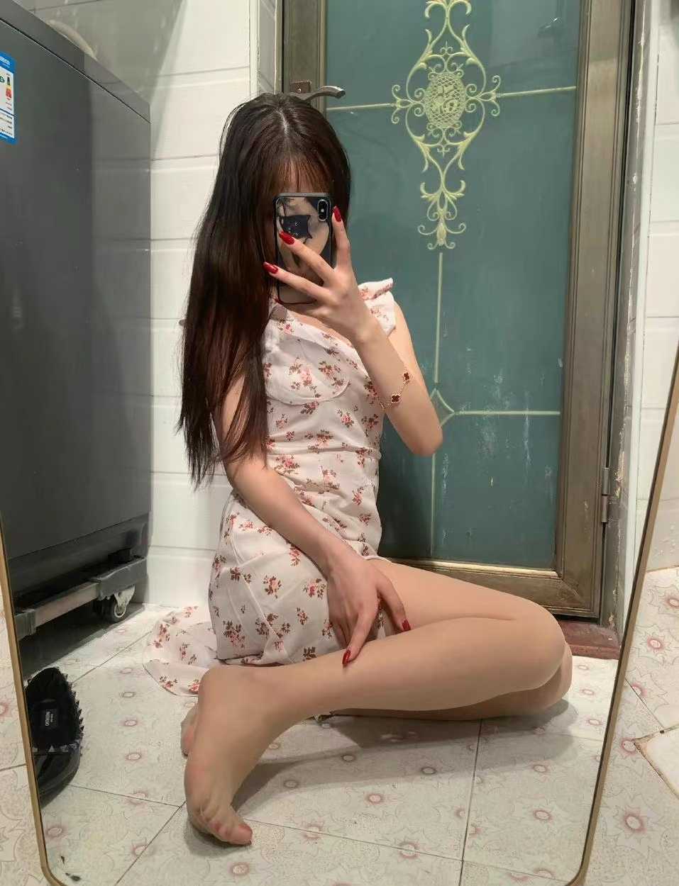 刚下海的兼职小妹妹