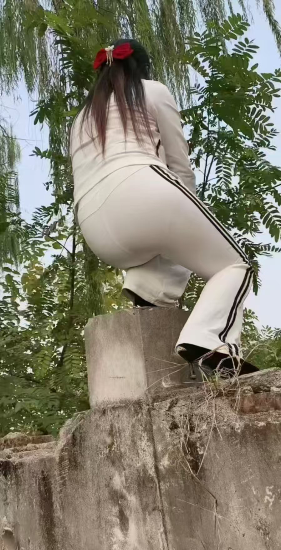 莲池热辣小少妇狼妹