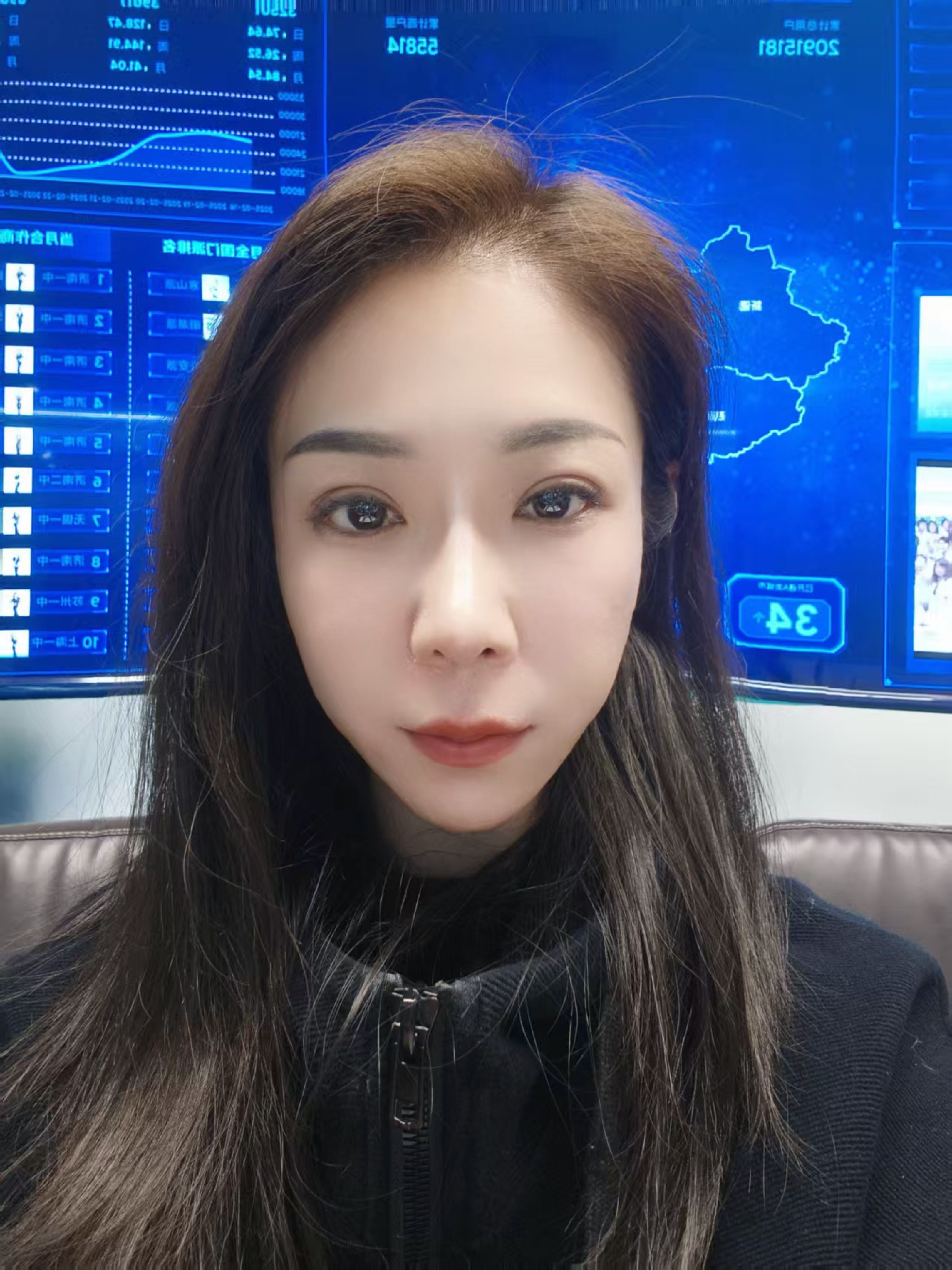 风韵白皙御姐