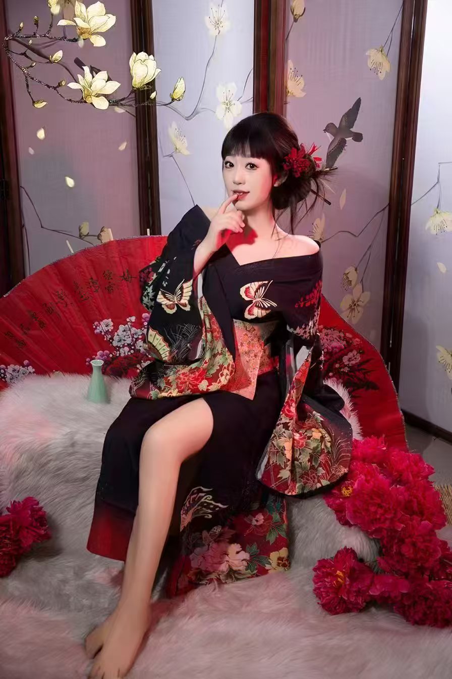 情趣制服小姐姐桃桃