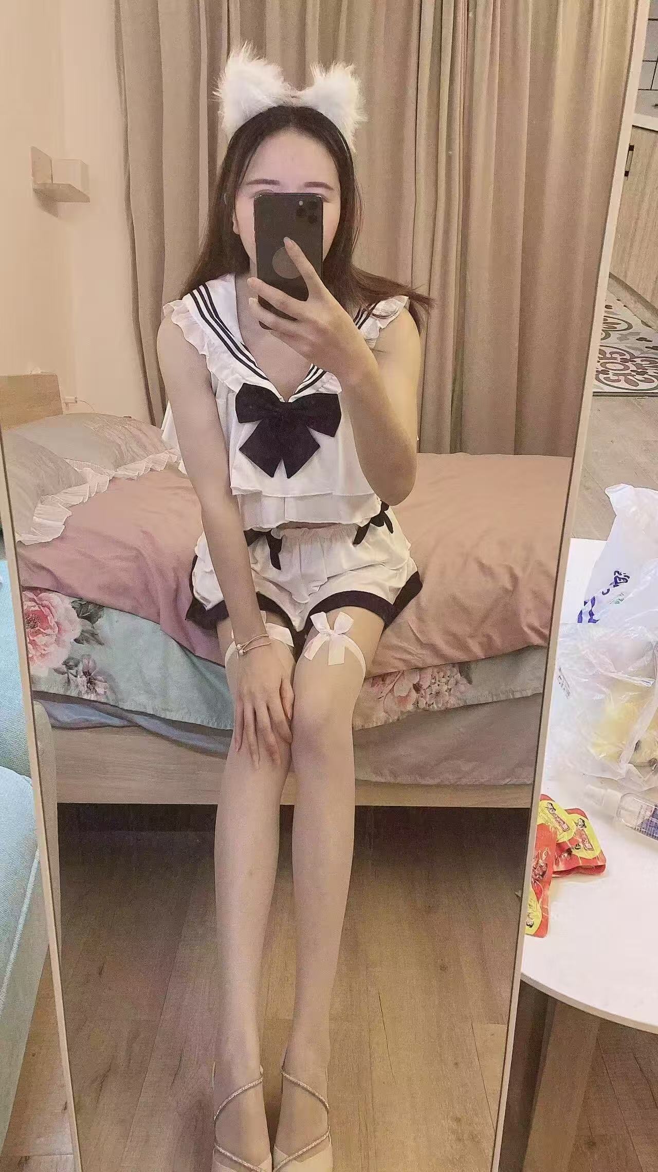 万达茂非常哇塞年轻小妹