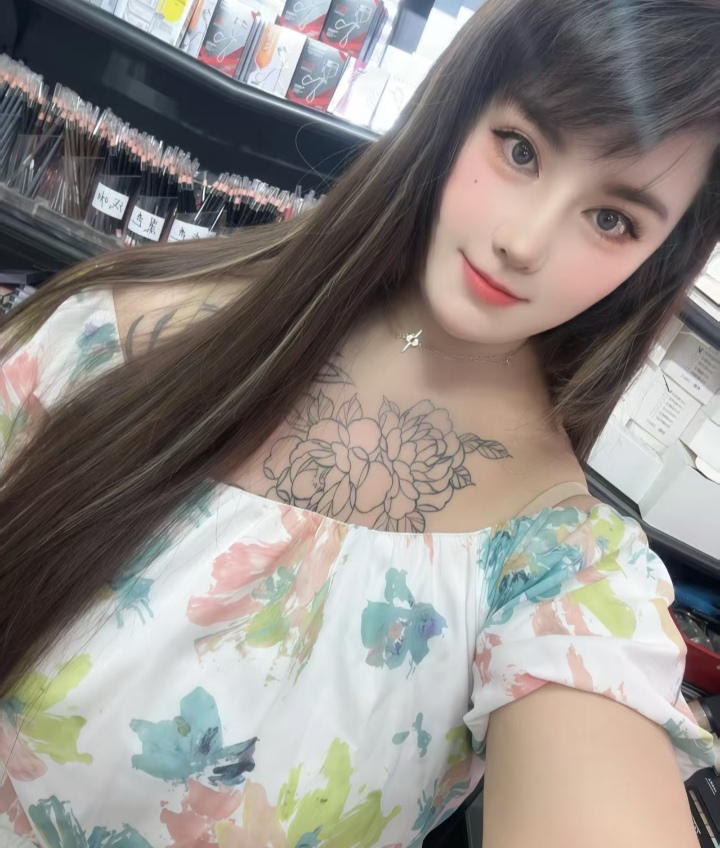 罗湖乳神范爷