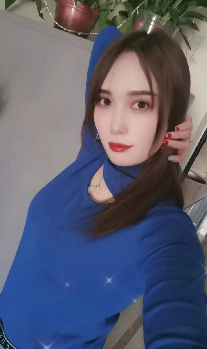 美艳热辣小姐姐可心