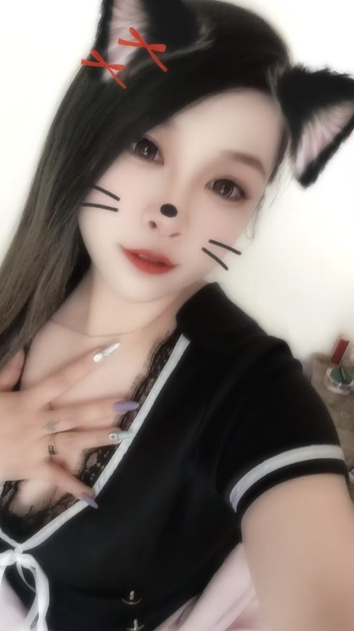 丰润肉感小少妇朵朵