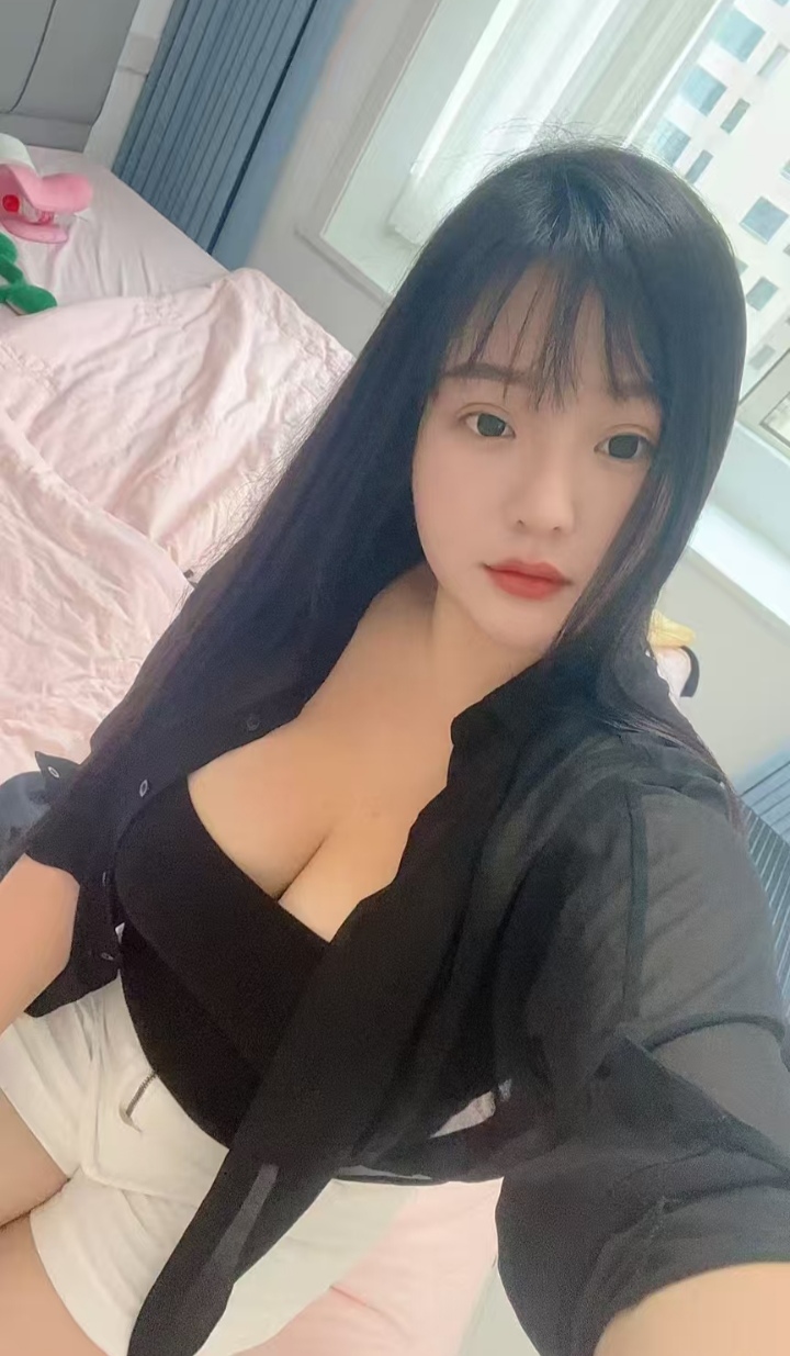 裕华白嫩大咪咪