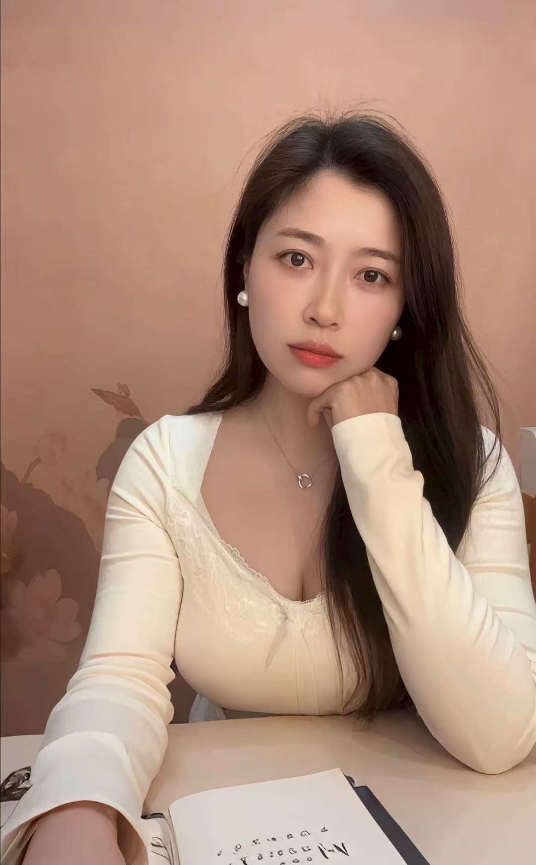 长安丰润美艳小少妇