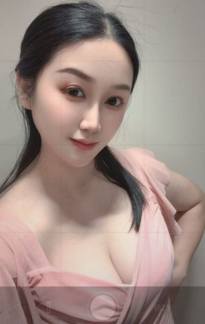 宝山美乳新茶小雨