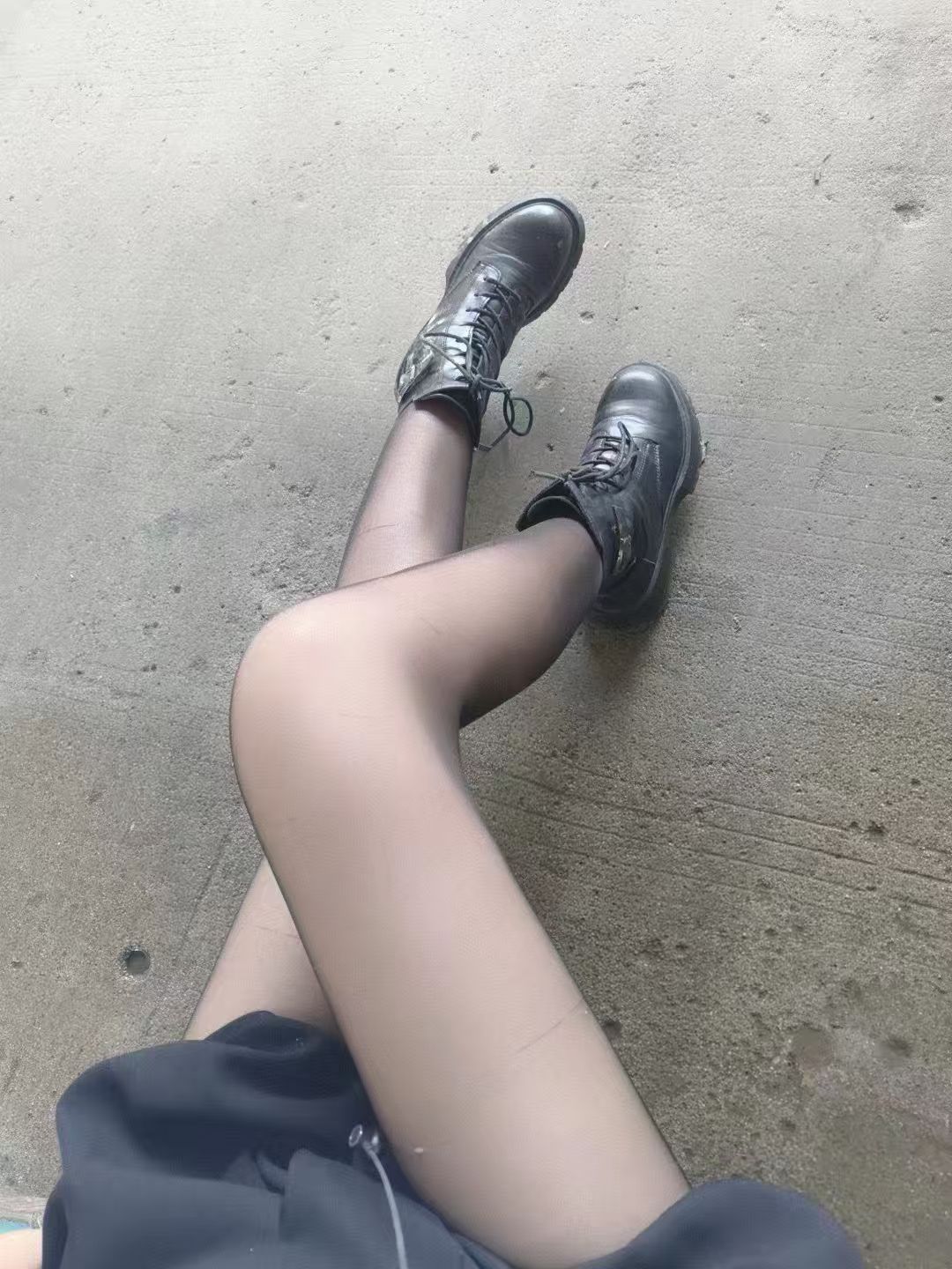 美腿短发御姐漠漠