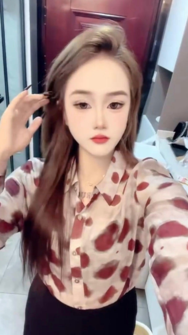 年轻有活力的蛋蛋后