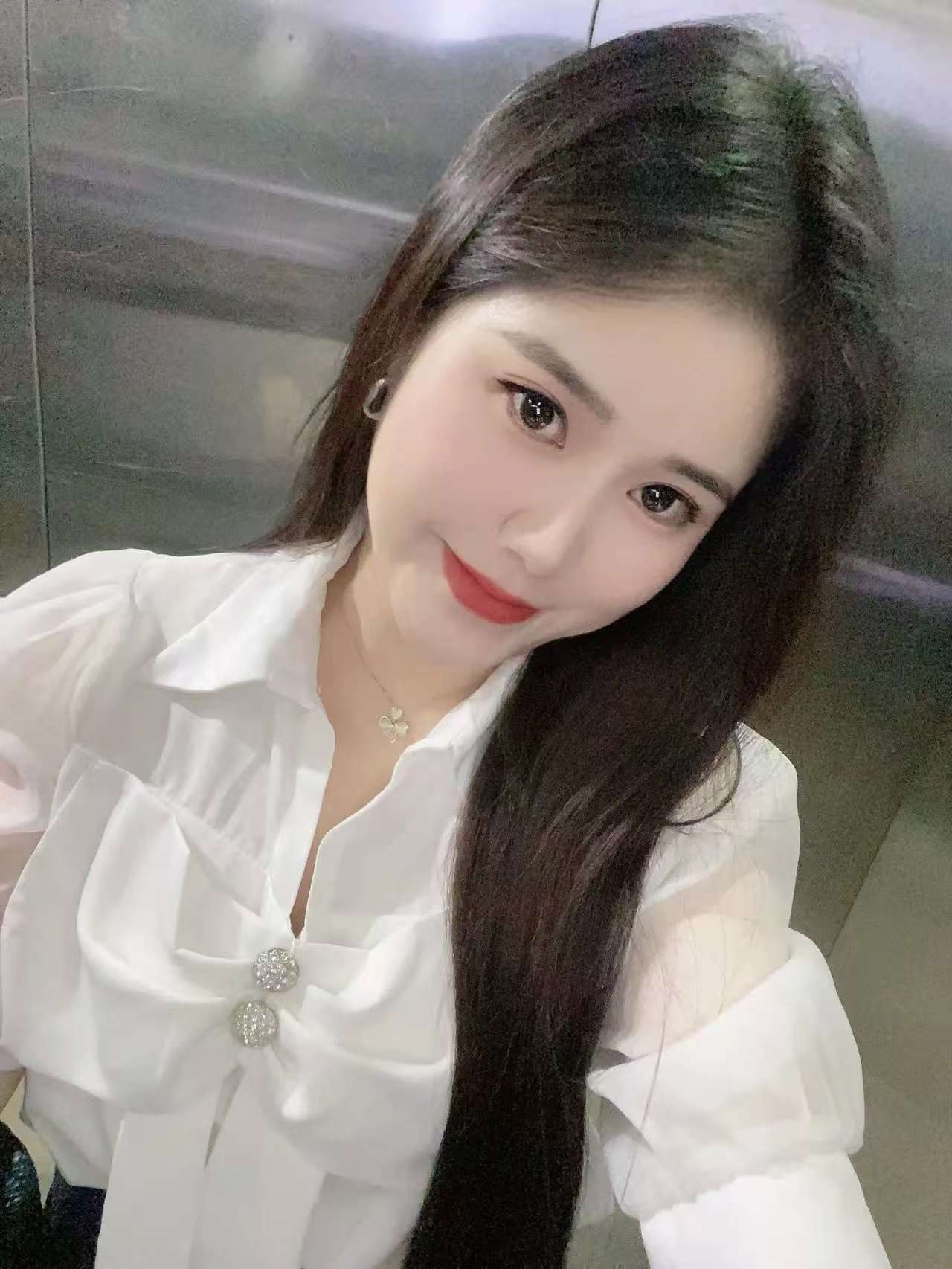 新开发的一个小姐姐