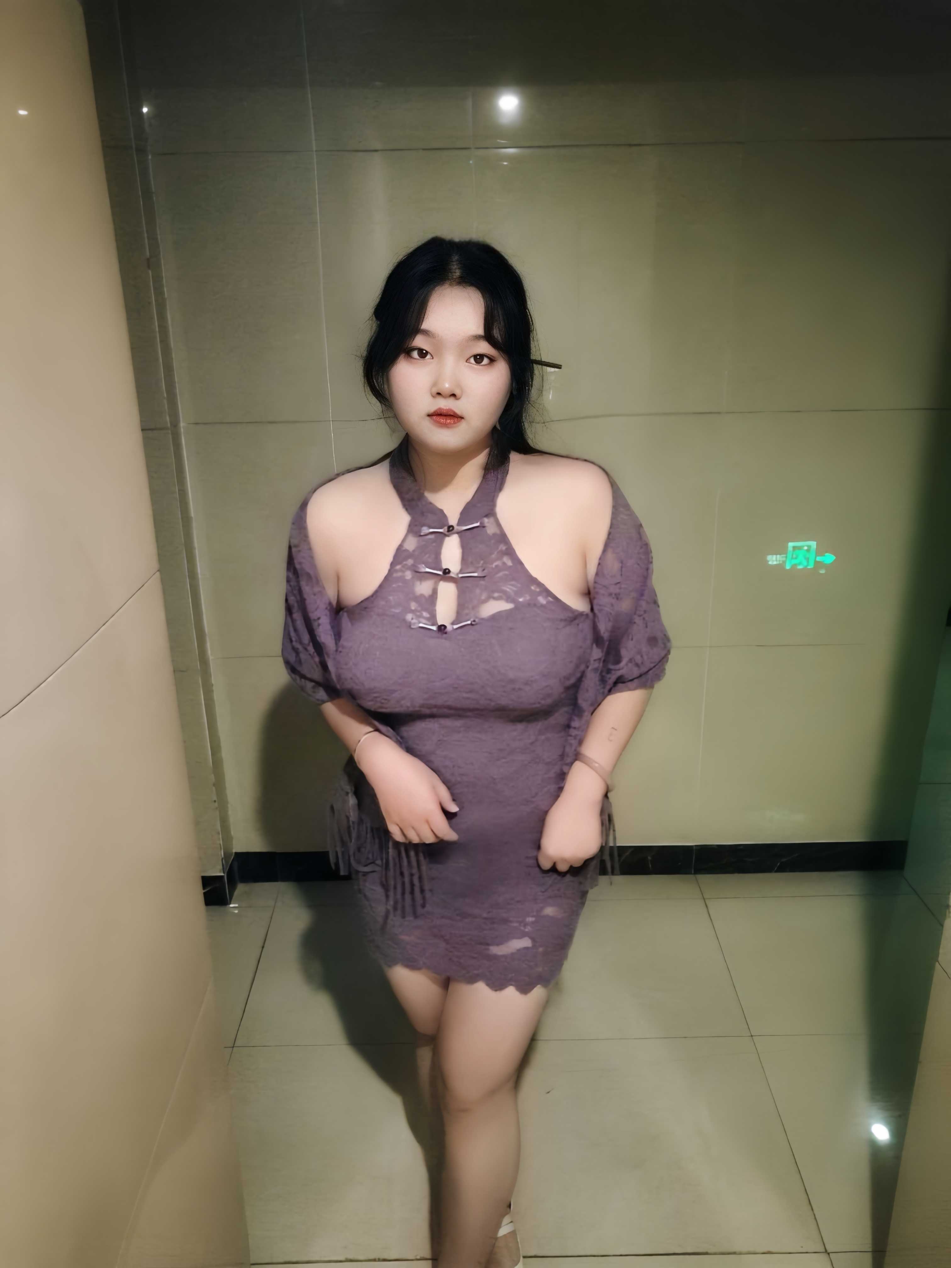 巨乳小胖妹kiwi