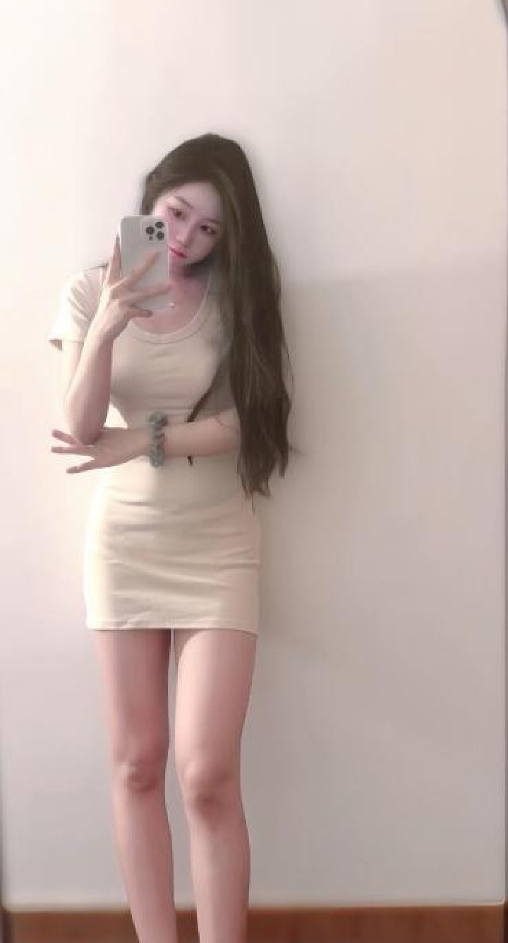 水润粉嫩小白兔