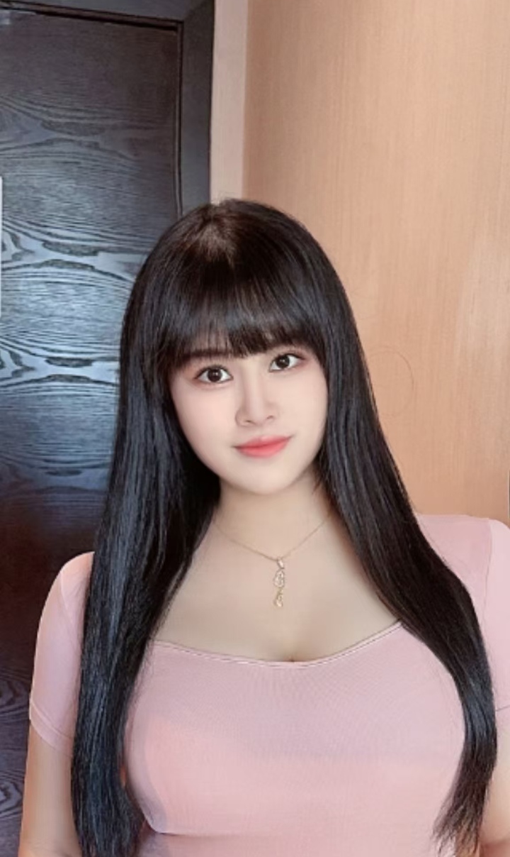 哺乳期宝妈f杯田田