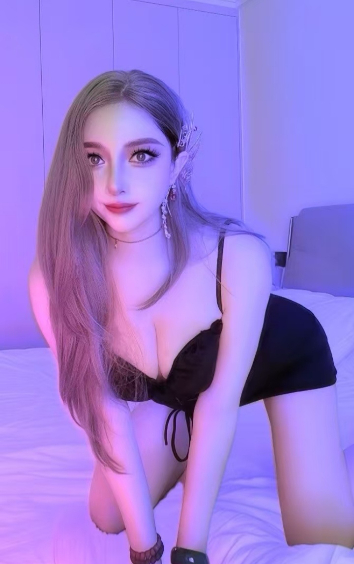 情趣尤物娜塔莉娅