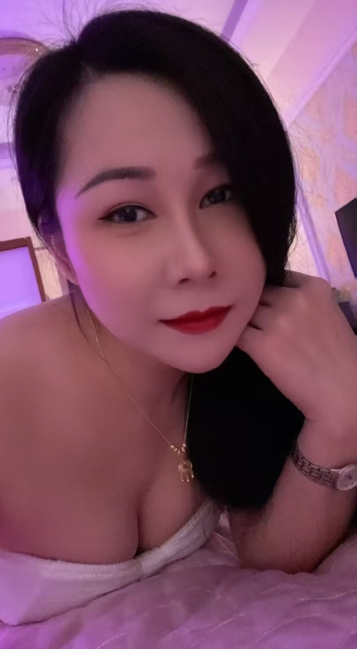 热辣美御姐小果子