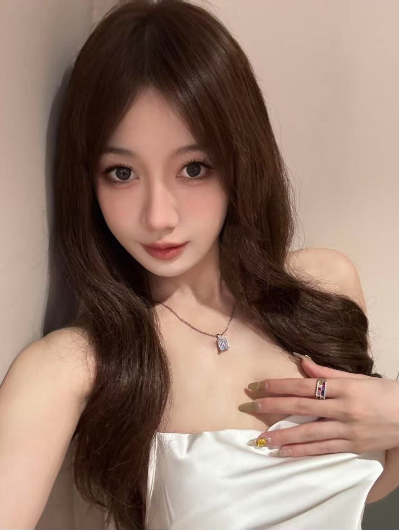 松江泗泾三湘商业广场欣欣