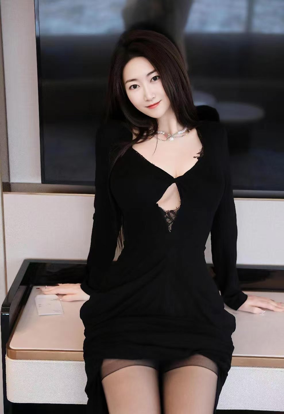 西湖美腿御姐叶子