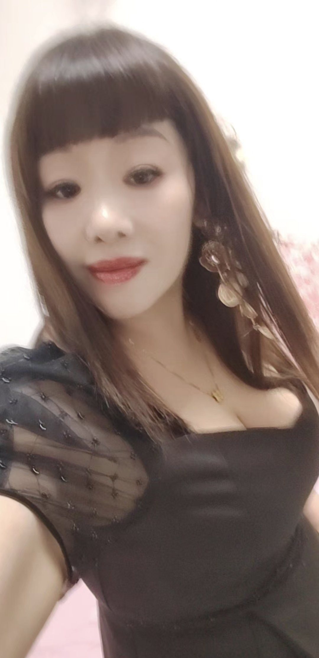 天河岗顶熟女少妇 主打性价比