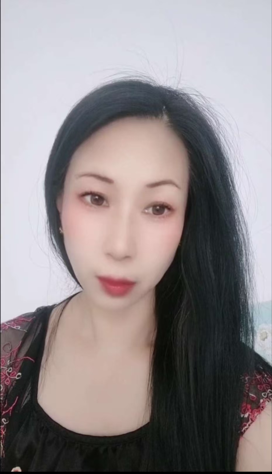 东港龙城附近的熟女