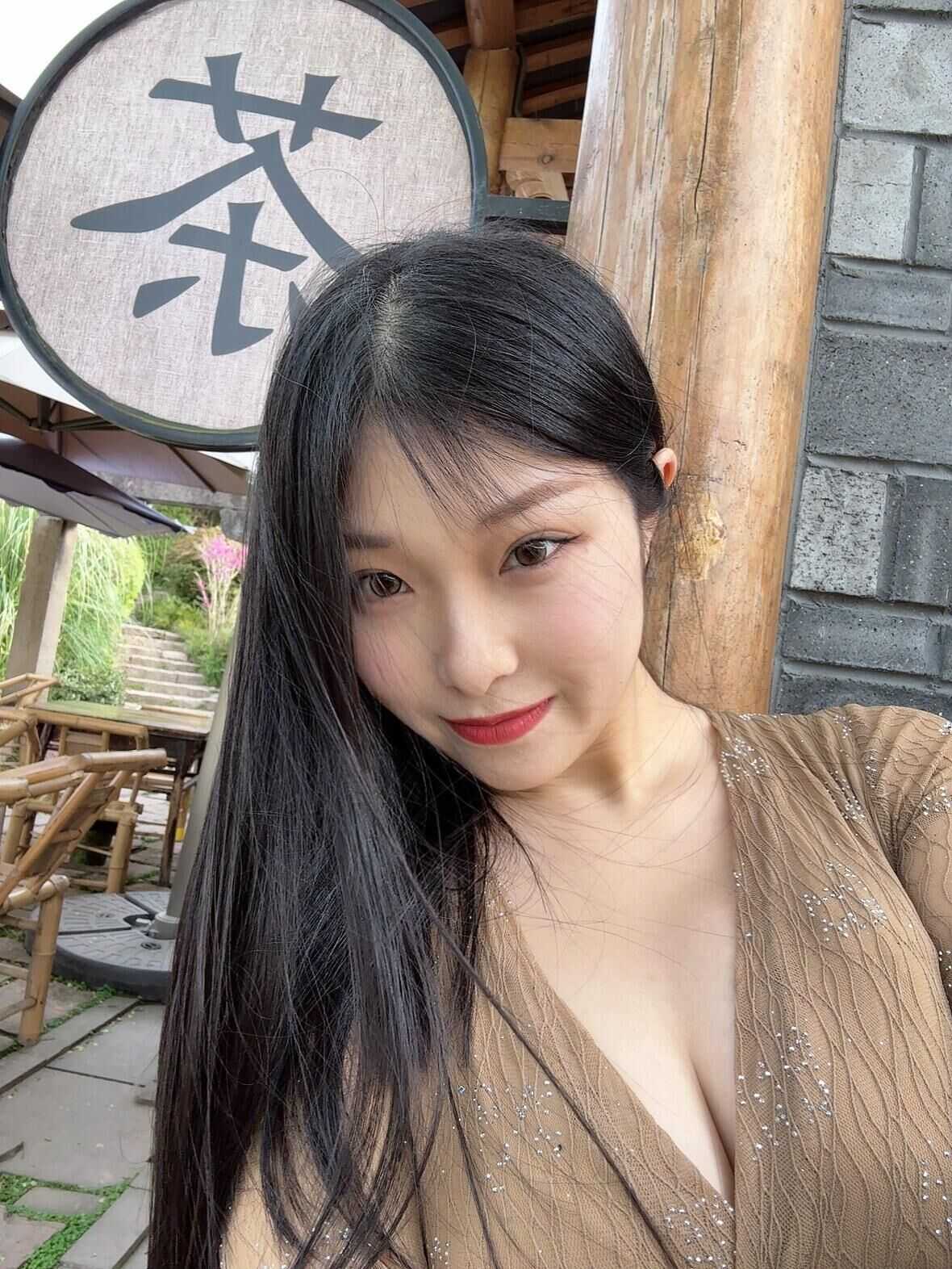 闵行纯欲甜妹草莓吖