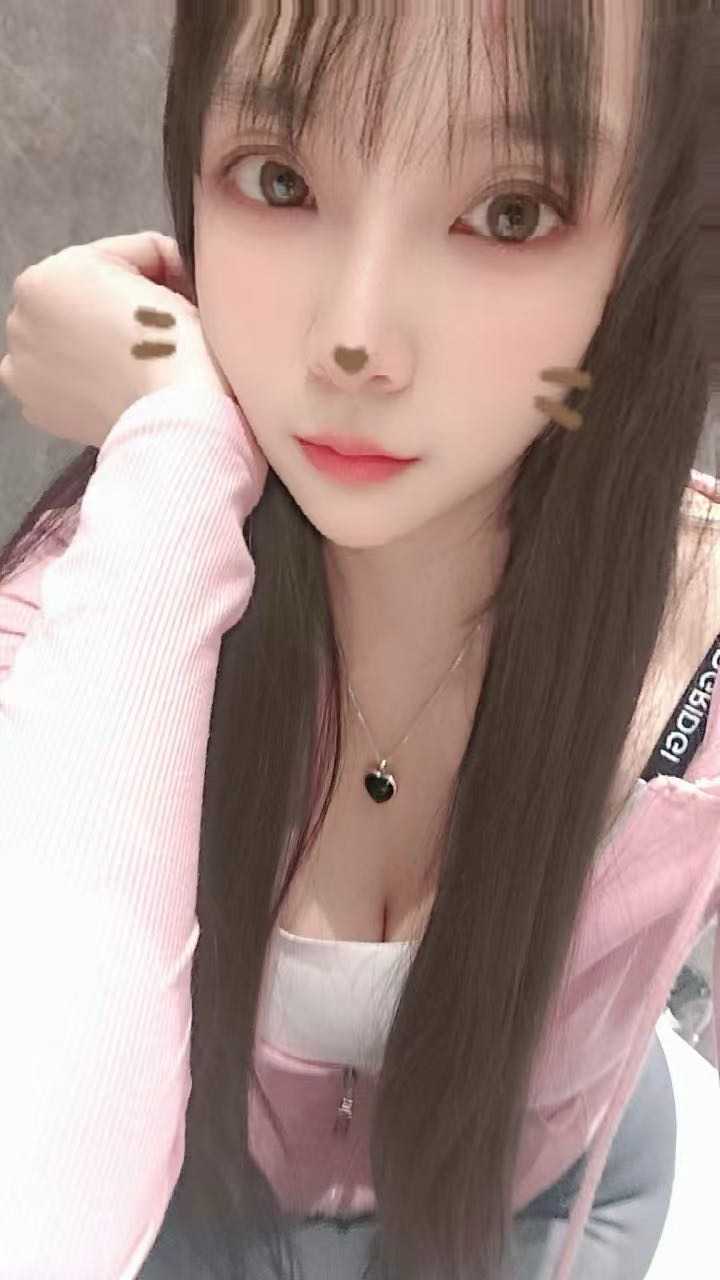 哺乳期宝妈青青