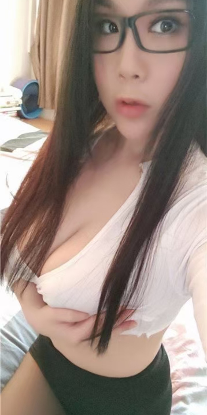 虹口情趣爆乳妞瑶瑶