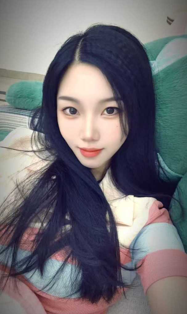 身材爆炸，会说sao话的美女