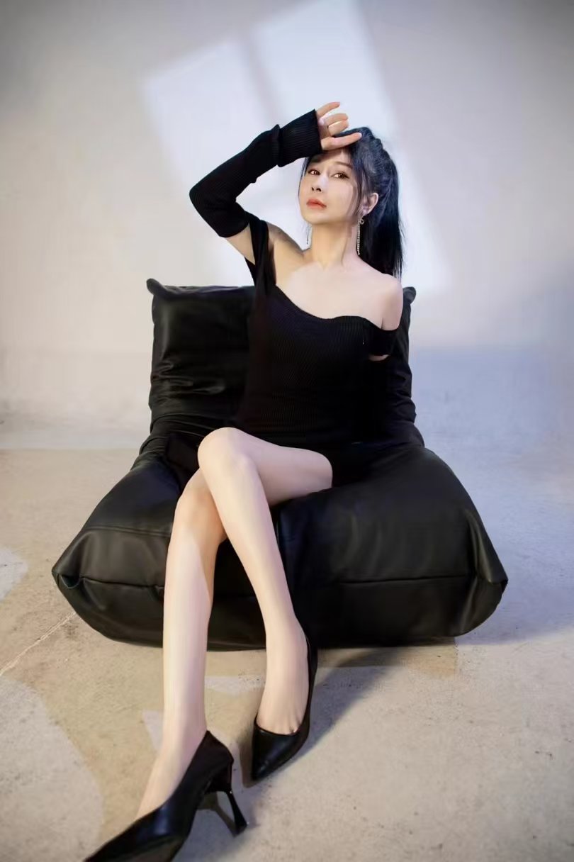 晋安撩人美御姐梓晴