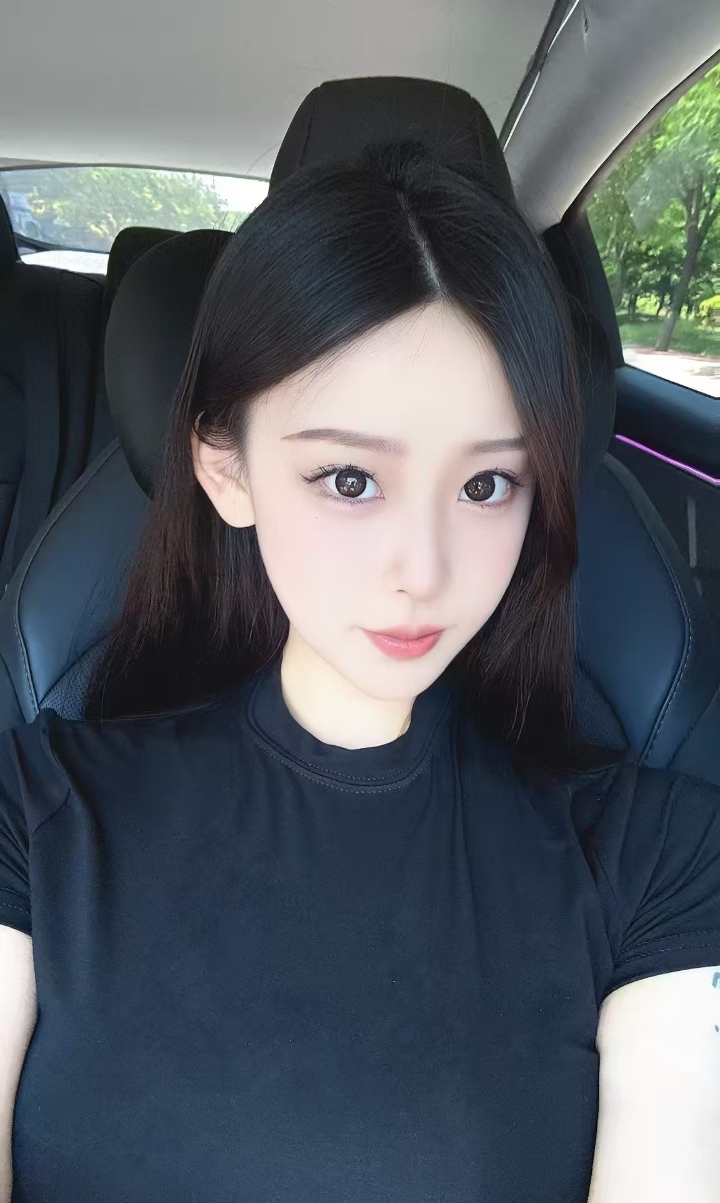 白嫩美妞奶茶七分甜