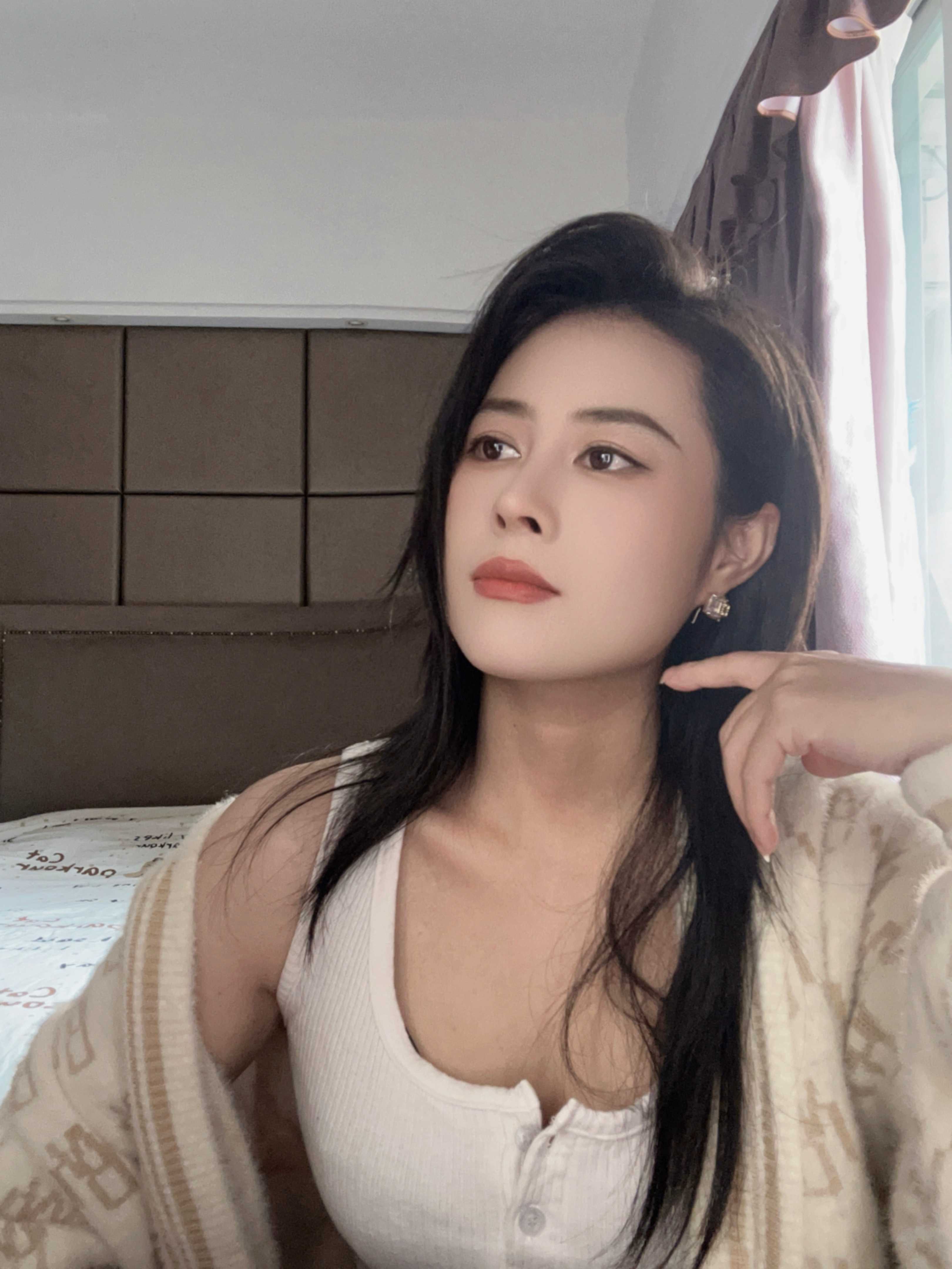 佛山禅城普君北路 妍妍